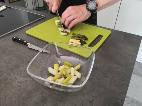 Auch in der Ferienregion Serfaus-Fiss-Ladis in Tirol kommt regionaler Spargel auf den Teller | © Serfaus-Fiss-Ladis