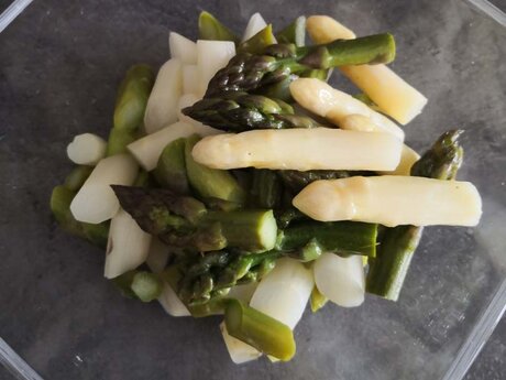 Auch in der Ferienregion Serfaus-Fiss-Ladis in Tirol kommt der gesunde regionaler Spargel auf den Teller | © Serfaus-Fiss-Ladis