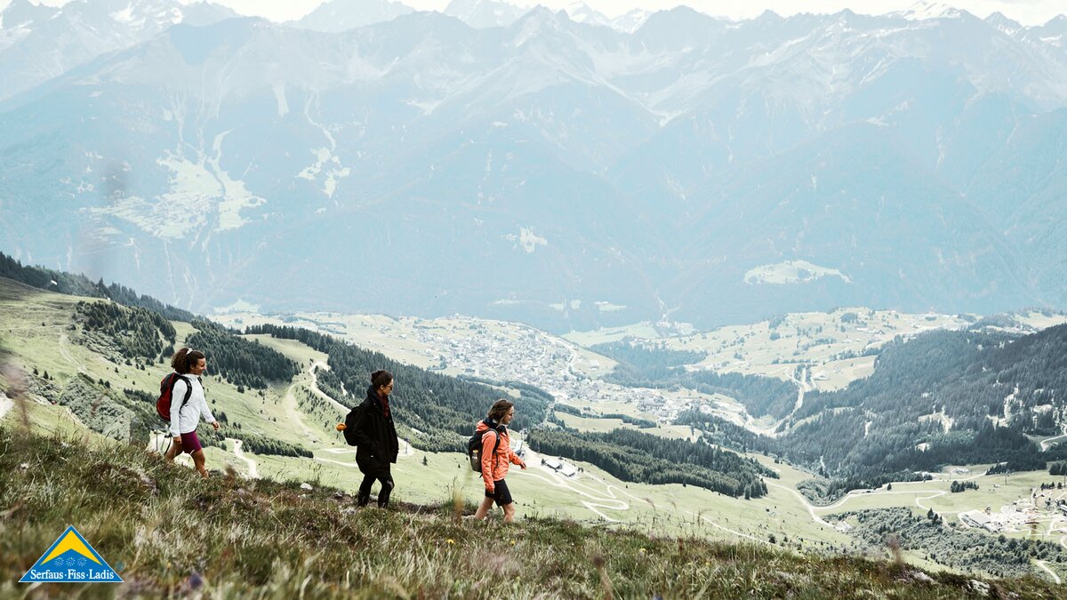 Wandertipp für den Sommer in der Ferienregion Serfaus-Fiss-Ladis in Tirol mit schönen Ausblicken | © christianwaldegger.com