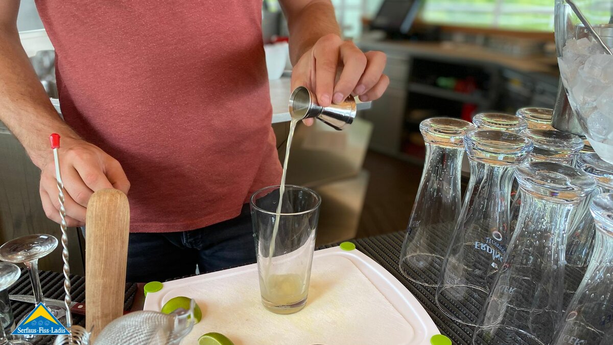 Schneller und einfacher Kindercocktail aus der Familienregion Serfaus-Fiss-Ladis in Tirol | © Serfaus-Fiss-Ladis