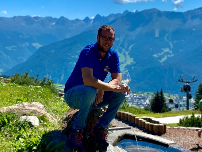 Thomas Geiger ist Restaurantleiter des Bergrestaurants Möseralm in der Familienregion Serfaus-Fiss-Ladis in Tirol | © Serfaus-Fiss-Ladis