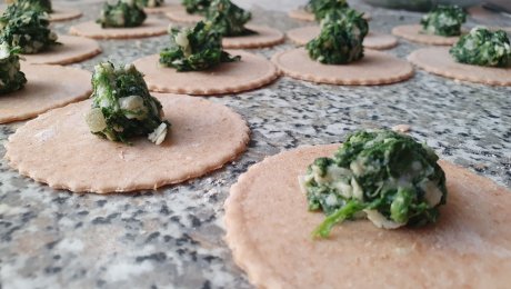 Rezepttipp Familienregion Serfaus-Fiss-Ladis Kulinarik Urlaub Schlutzkrapfen Küchenchef Matthias Müller Sportalm Bergrestaurant | © Serfaus-Fiss-Ladis Marketing GmbH