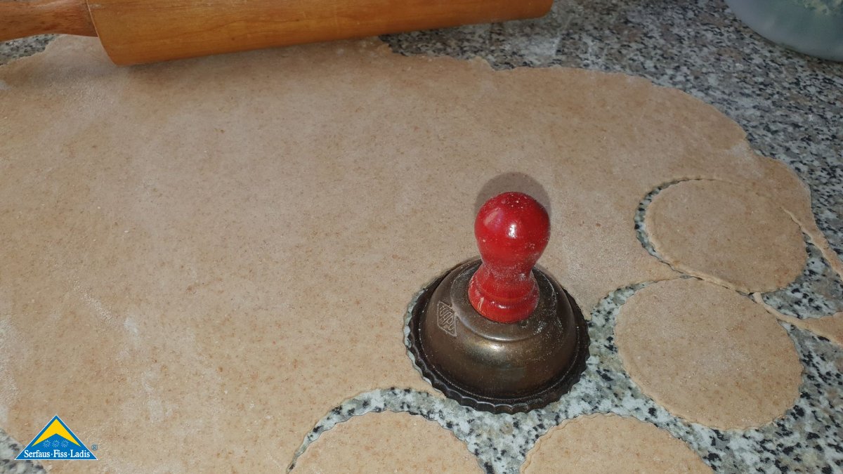 Schlutzkrapfen schnelle und einfache Zubereitung Spinatfülle Topfen Graukäse Almkäse Rezept aus Tirol Familienregion Serfaus-Fiss-Ladis | © Serfaus-Fiss-Ladis Marketing GmbH