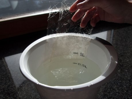 Kuchen mit Eierlikörspiegel Sahne Gelantine einweichen Blog Serfaus-Fiss-Ladis Rezepttipp Michaela Oestrreich aus Fiss | © Serfaus-Fiss-Ladis Marketing GmbH