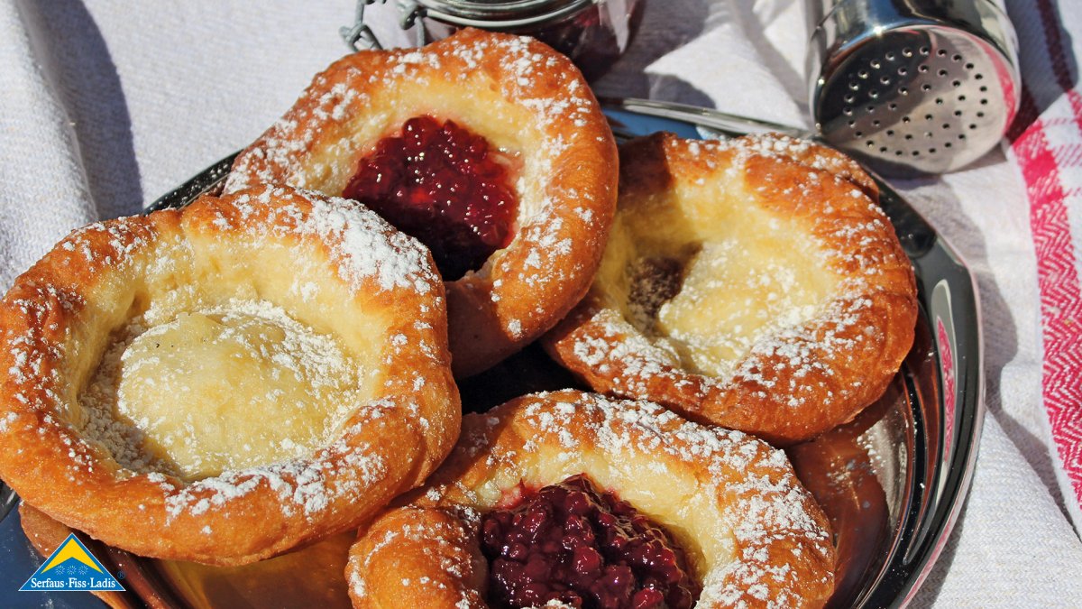 Zoachna Kichla Gericht Süßspeise Tirol Familienregion Serfaus-Fiss-Ladis Bauerngerichte Fisser Kochbuch | © Katholischer Familienverband Fiss