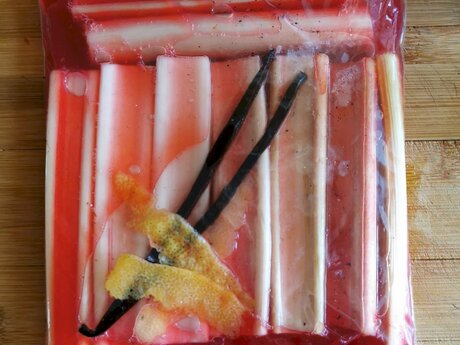 Dessert Lisa Marie Oestreich Patissier in der Schweit  Igniv by Andreas Caminada Guide Michelin Blog Familienregion Serfaus-Fiss-Ladis SFL-Köchin | © Serfaus-Fiss-Ladis Marketing GmbH