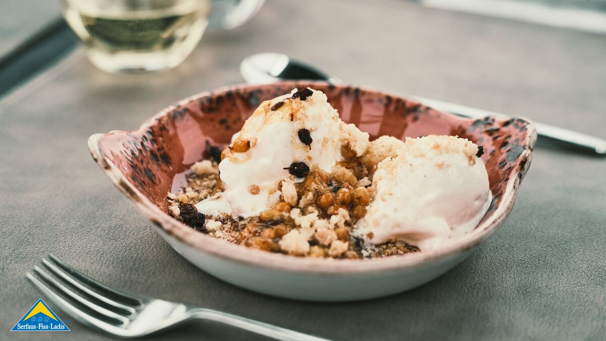 Mehrgängiges Mittagessen in der Gondel buchen Fisser Bergbahnen Familienregion Serfaus-Fiss-Ladis in Tirol | © Fisser Bergbahnen GmbH | christianwaldegger.com