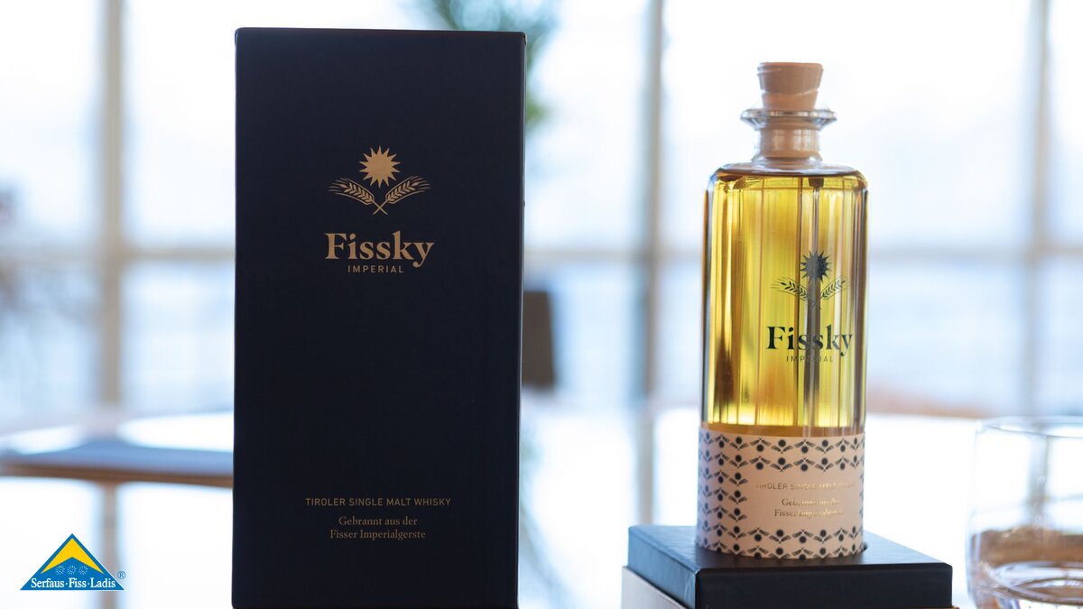 Whisky aus Fiss mit der Fisser Imperial Gerste Fissky aus der Familienregion Serfaus-Fiss-Ladis in Tirol | © Serfaus-Fiss-Ladis Marketing GmbH | Andreas Kirschner