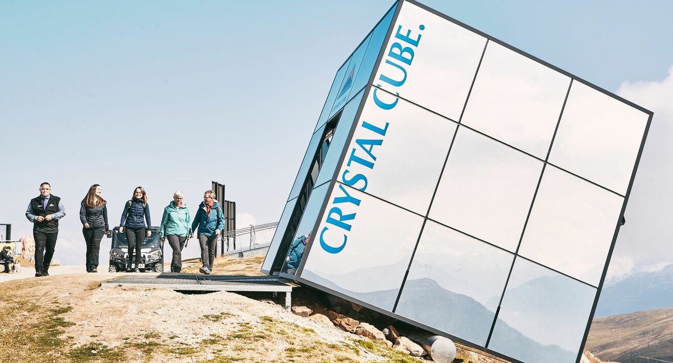 Exklusiv essen in Serfaus-Fiss-Ladis Bergrestaurant Crystal Cube am Zwölferkopf in Fiss in Tirol | © Fisser Bergbahnen GmbH | christianwaldegger.com
