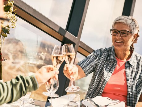 Urlaub mit Genuss im Crystal Cube Serfaus-Fiss-Ladis in Tirol | © Fisser Bergbahnen GmbH | christianwaldegger.com