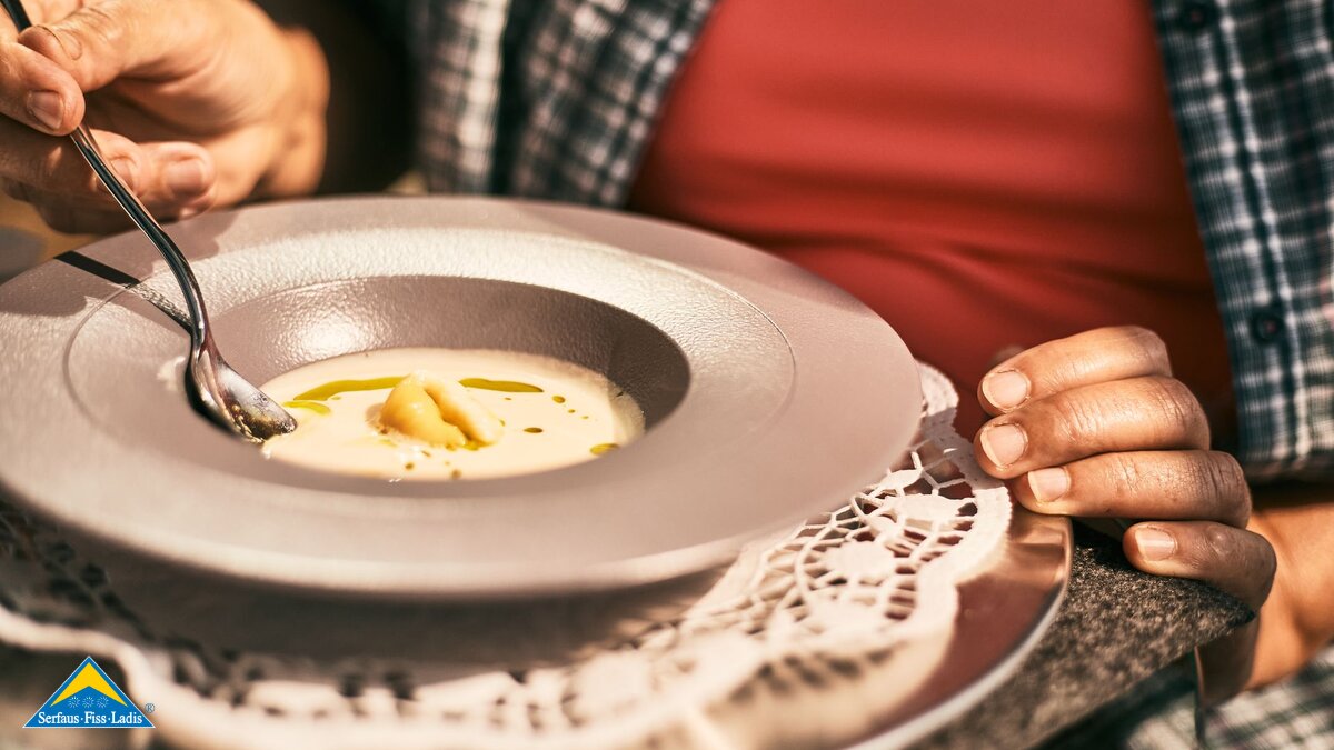 Sommerurlaub in Serfaus-Fiss-Ladis Kulinarikangebote am Berg exklusiv speisen | © Fisser Bergbahnen GmbH | christianwaldegger.com