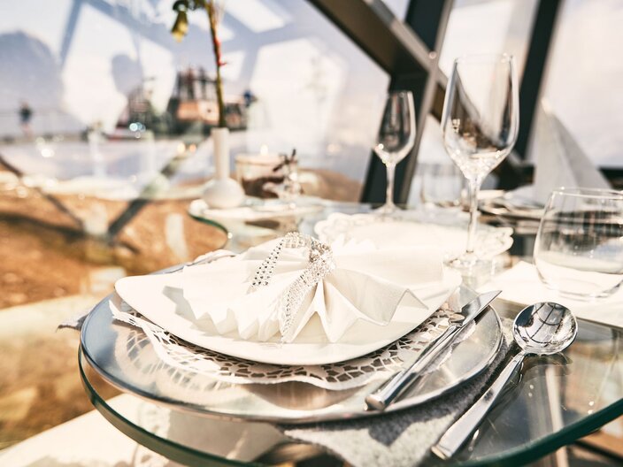 Heiraten in Serfaus-Fiss-Ladis höchstgelegenes Standesamt bei der Almbahn Crystal Cube | © Fisser Bergbahnen GmbH | christianwaldegger.com