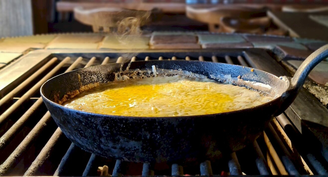 Rezept Kasmuas in der Eisenpfanne Ofen Restaurant Madatschen Serfaus-Fiss-Ladis in Tirol | © Serfaus-Fiss-Ladis Marketing GmbH