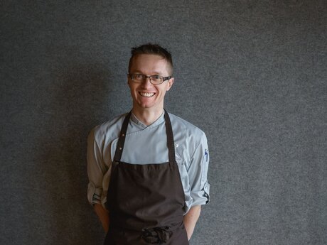 Restaurantleiter der Zirbenhütte Philipp Kaschutnig aus Serfaus-Fiss-Ladis in Tirol | © Inge Prader