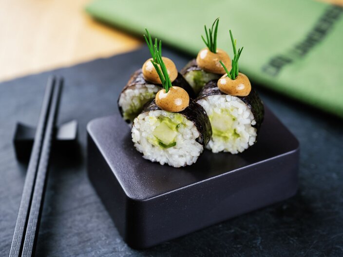 Vegane Sushi im Gourmetrestaurant R35 von Patrick Landerer im Hotel Das Landerer in Serfaus-Fiss-Ladis in Tirol | © Andreas Schalber