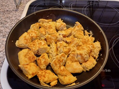 Hüttenklassiker: Kaiserschmarrn aus Serfaus Fiss Ladis Tirol Österreich Apfelschmarrn | © Serfaus-Fiss-Ladis Marketing GmbH