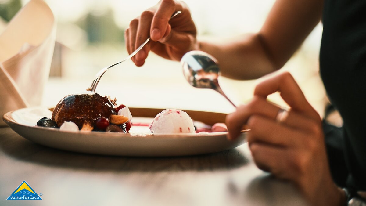 Eisgenuss Kulinarik-Wanderung in der Familienrlaubsregion Serfaus-Fiss-Ladis in Tirol | © Serfaus-Fiss-Ladis Marketing GmbH |Christian Waldegger