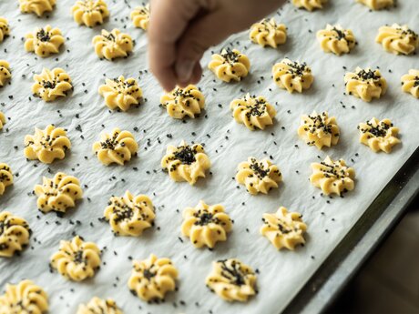 Selbstgebackene Kekse in den Tiroler Bergen | © Serfaus-Fiss-Ladis Marketing GmbH | Rene Raggl