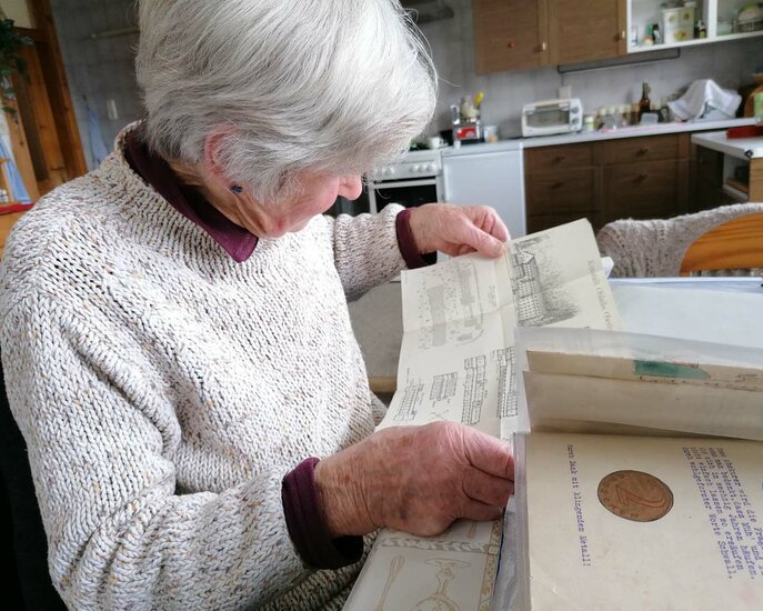 Burgl Kirschner ist Seniorchefin des Heil- und Mineralquelle Tiroler Sauerbrunn und des damaligen Kurhotels in Obladis in der heutigen Ferienregion für die ganze Familie Serfaus-Fiss-Ladis in Tirol. | © Burgl Kirschner