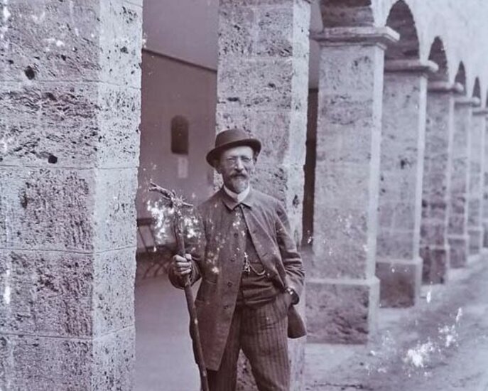 Simon Kapferer entdeckte die Schwefelquelle in Obladis in der familienfreundlichen Urlaubsregion in Tirol. | © Burgl Kirschner