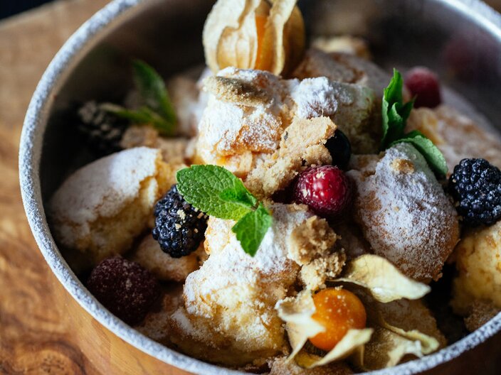 Rezepttipp Chefkoch Mathias Seidl Kaiserschmarren Blog Familienregion Serfaus-Fiss-Ladis | © Schlosshotel Fiss | Bureau Rabensteiner