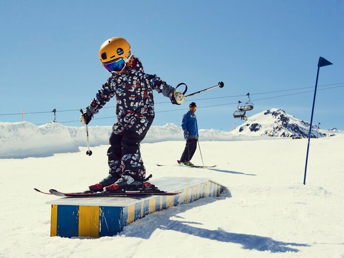 Skifahren mit Kindern Fun Areas in Serfaus und Fiss im Familienskigebiet Serfaus-Fiss-Ladis in Tirol | © Serfaus-Fiss-Ladis Marketing GmbH | christianwaldegger.com