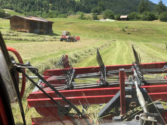 Bauernhof Ladis Belezzahof Blog Serfaus-Fiss-Ladis Heuernte Arbeiten auf einem Bauernhof Verkauf regionale Produkte Hofladen | © Gabriel Netzer