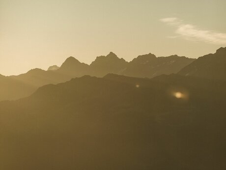 Goldene Berge im Herbst Familienregion Serfaus-Fiss-Ladis in Tirol | © Mike Rabensteiner