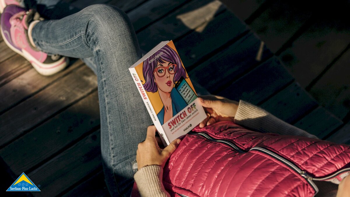 Autorin aus Fiss Monika Schmiderer Buch Digital Detox Switch off Blog Serfaus-Fiss-Ladis Tirol | © Mike Rabensteiner