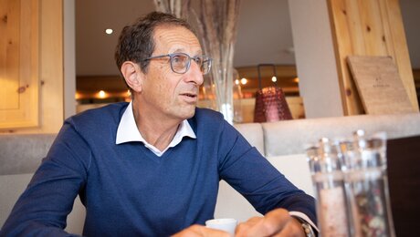 Blog Obmann Tourismusverband und Hotelier Hotel Löwe Franz Tschiderer Familienregion Serfaus-Fiss-Ladis in Tirol | © Serfaus-Fiss-Ladis Marketing GmbH | Andreas Kirschner