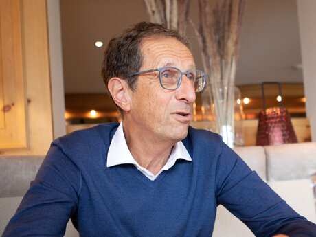 Franz Tschiderer Obmann des Tourismusverbandes der Familienregion Serfaus-Fiss-Ladis in Tirol im Interview | © Serfaus-Fiss-Ladis Marketing GmbH | Andreas Kirschner