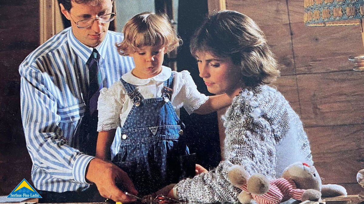 Rezeption Hotel Löwen in Serfaus Franz Tschiderer mit Frau Sabine und Tochter Michaela | © Franz Tschiderer