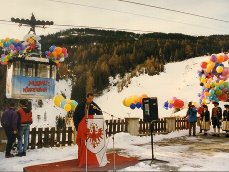 Taufe der Murmlibahn in Serfaus Dezember 1996 Ansprache TVB-Obmann Franz Tschiderer bei den Talstationen | © Serfaus-Fiss-Ladis Marketing GmbH