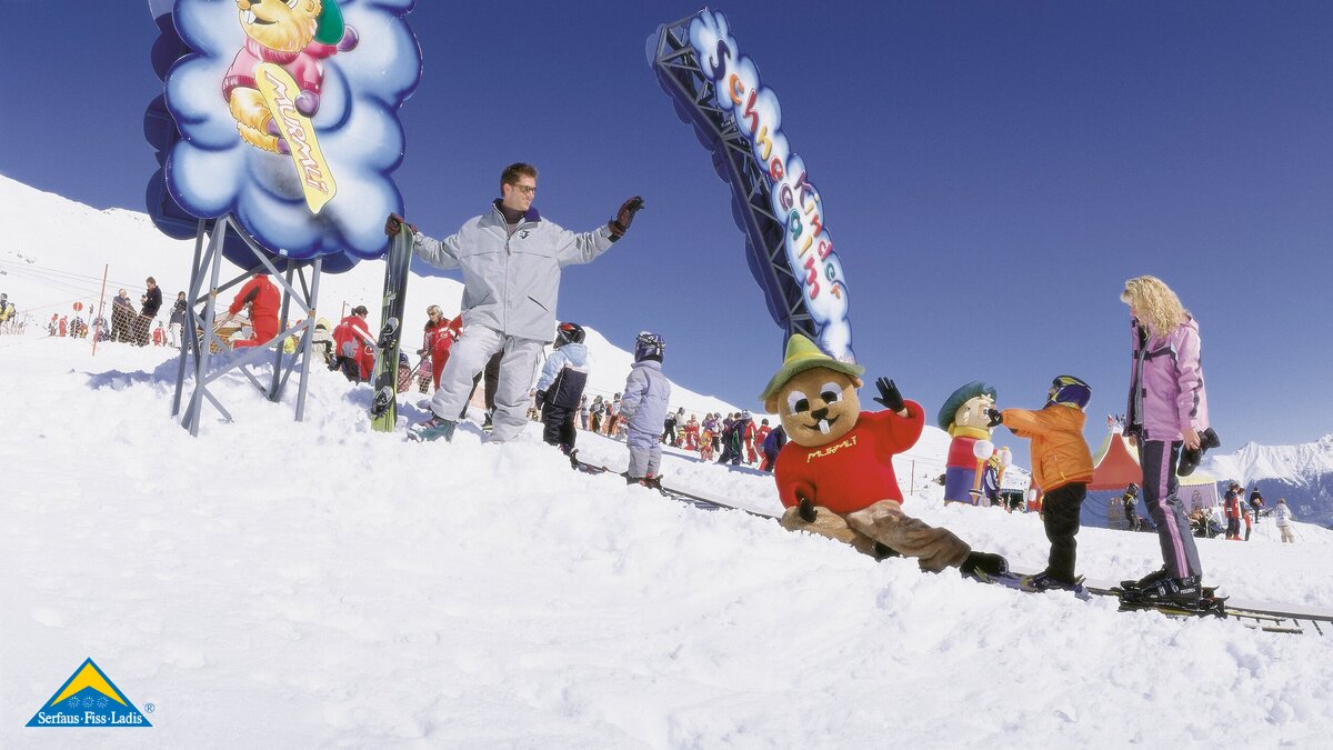 Altes Fotos um 2000 Murmli in der Kinderschneealm Förderbahn Familienskiurlaub in Serfaus-Fiss-Ladis in Tirol | © Skischule Serfaus