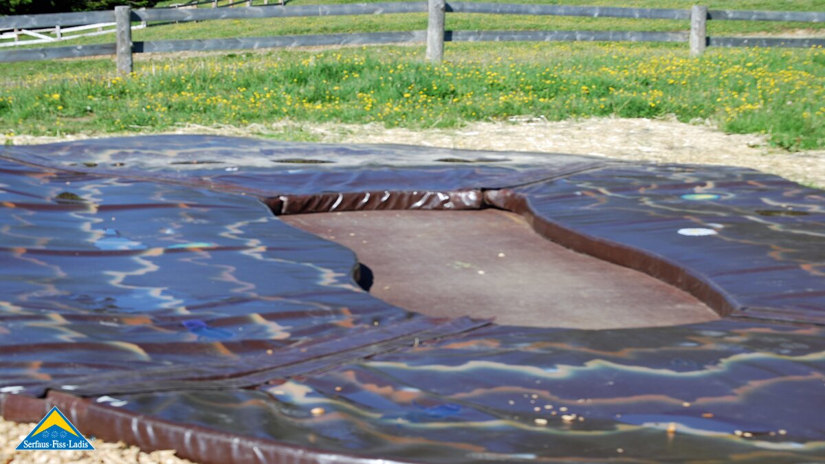Das Kuhfladentrampolin im Erlebnispark Hög in Serfaus | © Serfaus Fiss Ladis
