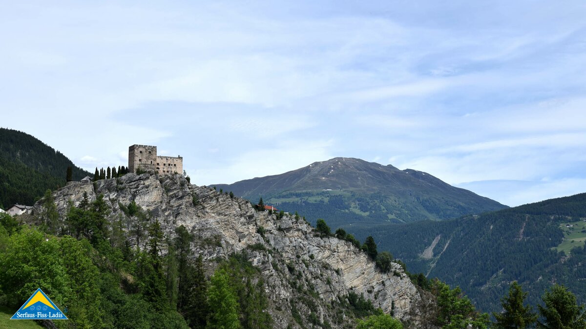 Blick auf die Burg Laudeck in Ladis in Tirol | © Serfaus Fiss Ladis