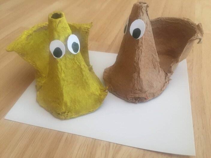 Basteln der Hühneraugen aus weißem Papier  | © Serfaus-Fiss-Ladis