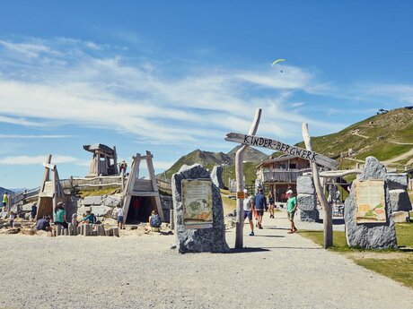 Spieleabenteuer im Kinder-Bergwerk in Fiss in der Familienregion Serfaus Fiss Ladis in Tirol | © Fisser Bergbahnen GmbH | christianwaldegger.com