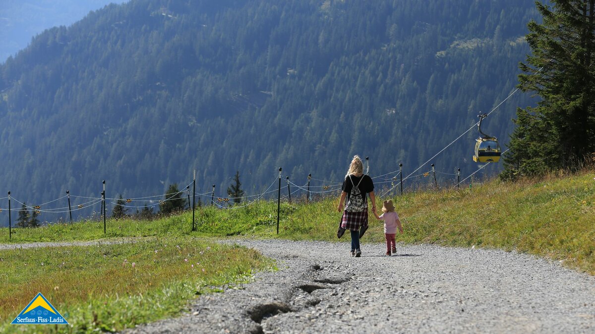 Blog Serfaus-Fiss-Ladis kinderwagentauglicher Themenweg Familien-Erlebnisweg Tirol Österreich  | © Serfaus-Fiss-Ladis