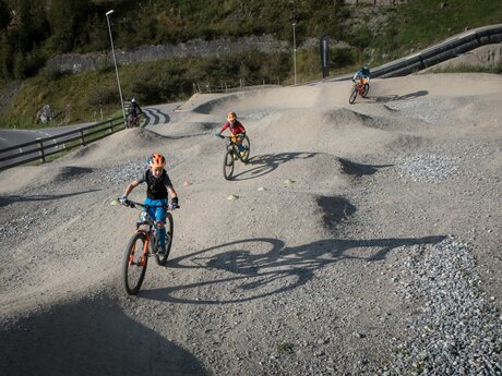 Übungsgelände Pumptrack Bikepark Serfaus-Fiss-Ladis | © Hannes Preschern