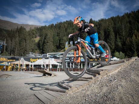 Trainingsgelände Bikepark Serfaus-Fiss-Ladis Tirol Österreich | © Hannes Preschern