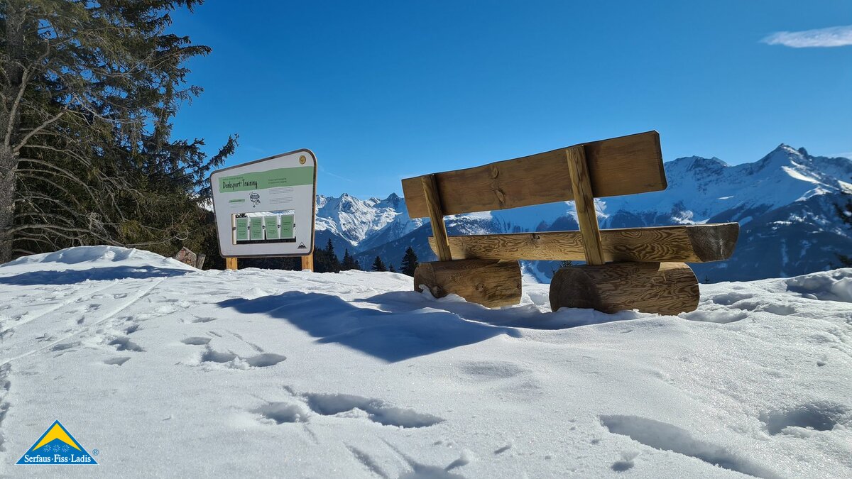 Spannende Stationen durch den Wald Winterspaziergang durch den Wald Winterwandern mit Kindern Familienregion Serfaus-Fiss-Ladis in Tirol | © Serfaus-Fiss-Ladis Marketing GmbH