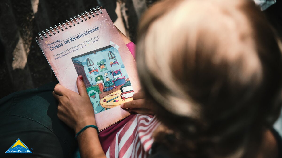 Rätselblock Abenteuerberge Stickerblock Familienregion Serfaus-Fiss-Ladis Geschichten von Thomas Brezina  | © Fisser Bergbahnen GmbH |christianwaldegger.com