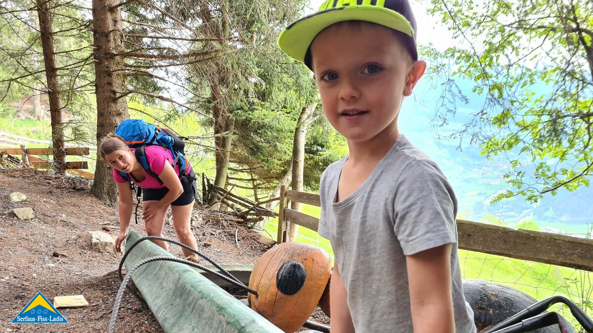 Eine Riesen-Ameise am Forscherpfad in Serfaus-Fiss-Ladis in Tirol Österreich | © Serfaus-Fiss-Ladis Marketing GmbH