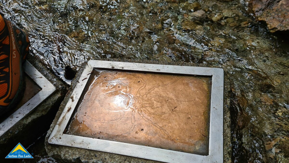 Spielstation am Wasserwandersteig in Serfaus Fiss Ladis in Tirol Österreich | © Serfaus-Fiss-Ladis Marketing GmbH