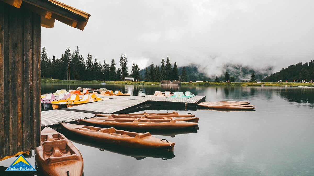 Kajak fahren am Högsee beim Bergrestaurant Seealm Hög Familienregion Serfaus-Fiss-Ladis in Tirol | © travelisto.net 