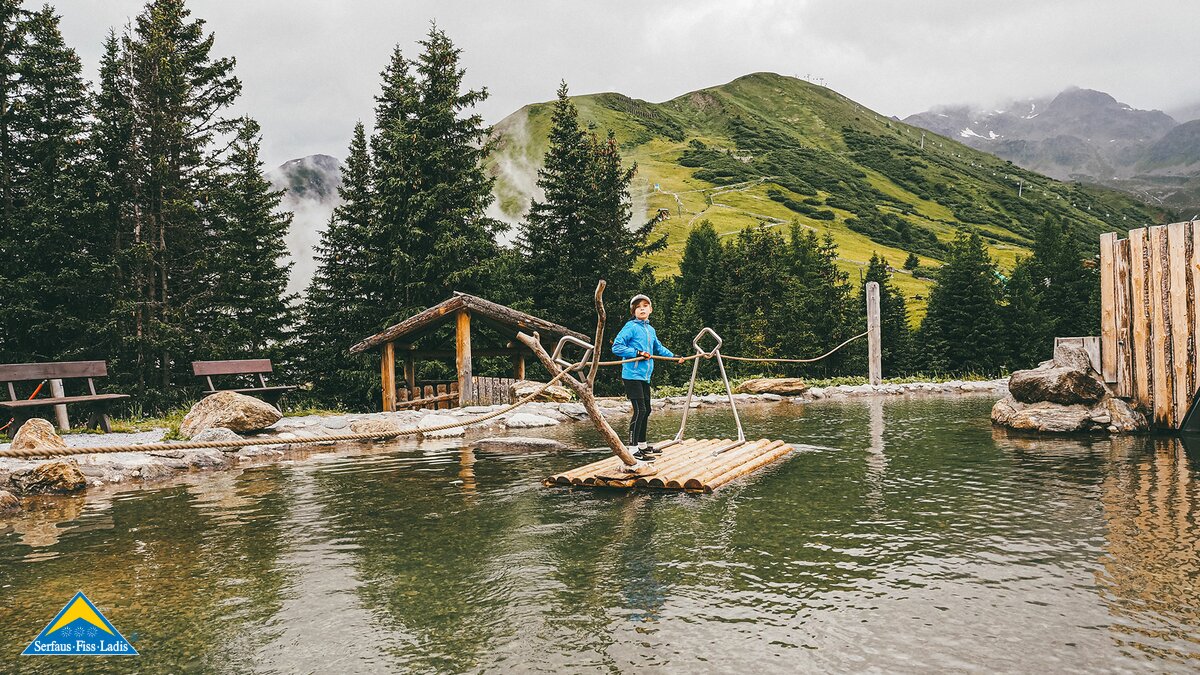 Murmliwasser Spielplätze am Komperdell Wasserspiele für Kinder echte Murmeltiere entdecken Serfaus-Fiss-Ladis | © travelisto.net 