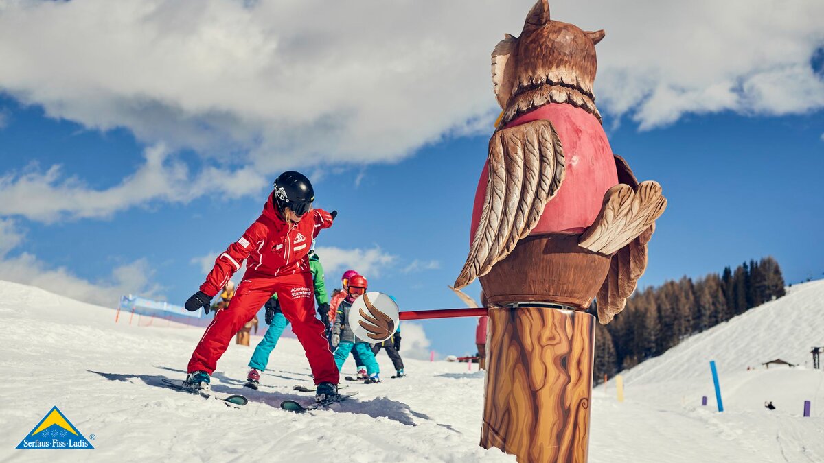 Übung auf den Friends Trails der Skischule Serfaus innovativer Skiunterricht in der Serfaus-Fiss-Ladis in Tirol | © Skischule Serfaus