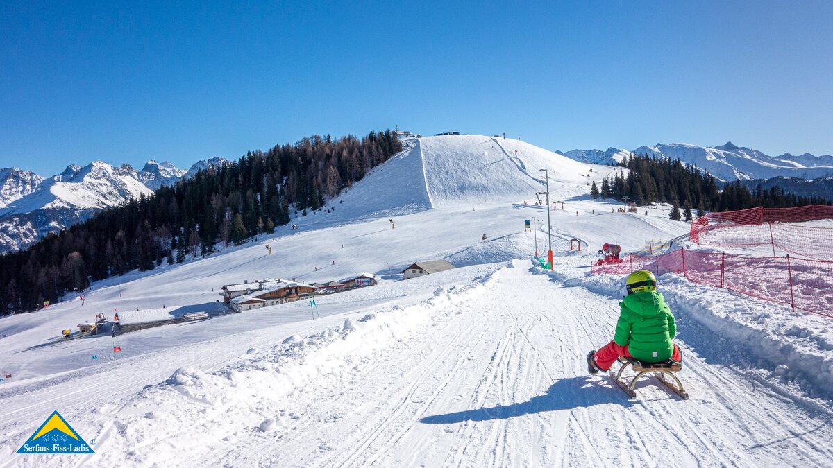 Rodelbahn in Serfaus Start Kinderschneealm Rodeln in der Familienregion Serfaus-Fiss-Ladis in Tirol | © Patotra