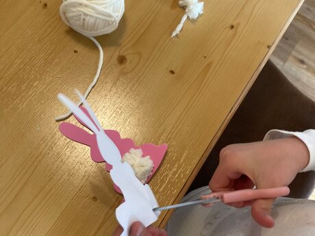 Bommel für Hasen basteln Basteltipp Blog Serfaus-Fiss-Ladis in Tirol | ©  Serfaus-Fiss-Ladis Marketing GmbH